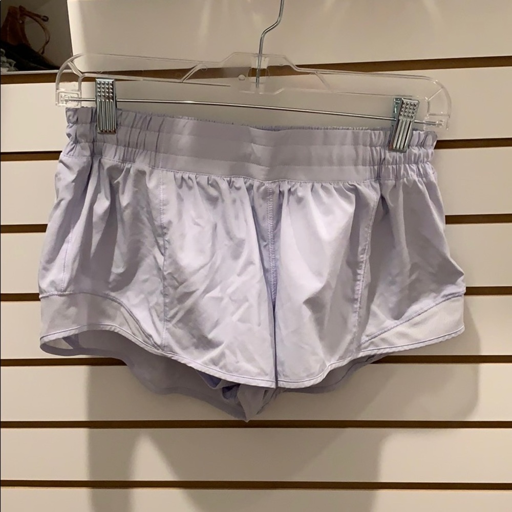 Lululemon Women’s Hotty Hots shorts size 10